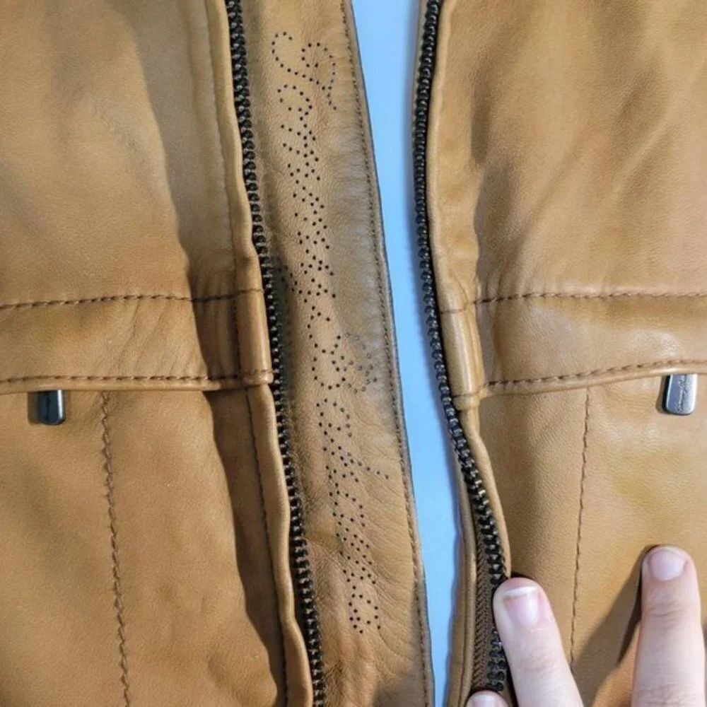 Tommy Bahama 100% genuine